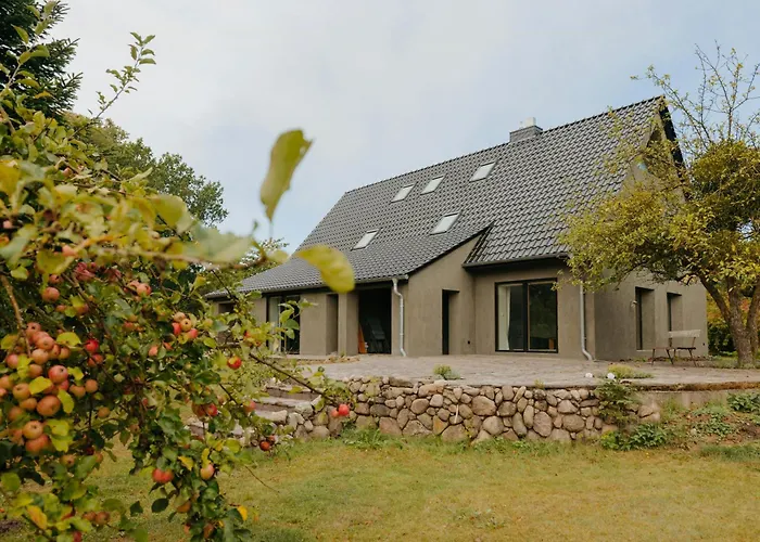 Dom wakacyjny Historic Settler's House With Charm By Mellensee *